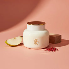 Load image into Gallery viewer, Heritage 20oz Candle Bourbon Royalty