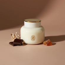Load image into Gallery viewer, Heritage 20oz Candle Bourbon Royalty