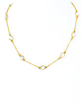 Load image into Gallery viewer, Margaret Dainty Clover Necklace