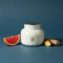 Load image into Gallery viewer, Heritage 20oz Candle Bourbon Royalty