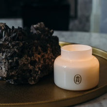 Load image into Gallery viewer, Heritage 20oz Candle Bourbon Royalty