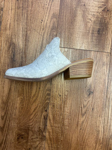 Crown Cream Lace Mule Shoes