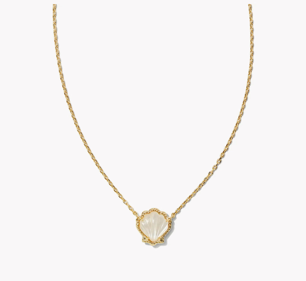 Brynne Shell Gold Short Pendant Necklace