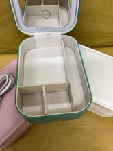 Load image into Gallery viewer, Glamelite 2 in 1 Travel Makeup Case