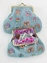 Load image into Gallery viewer, Embroidered Kisslock Coin Purse