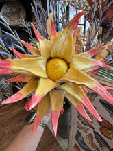 Load image into Gallery viewer, Botanica #2855