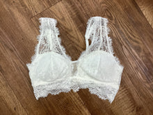 Load image into Gallery viewer, Adjustable Lace Bralette